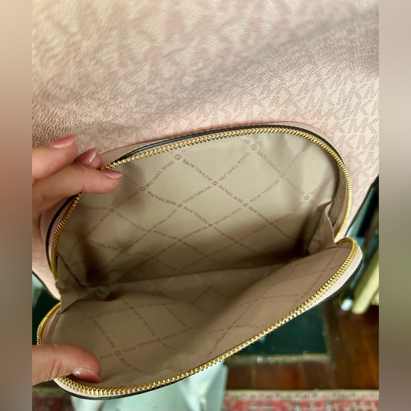 Michael Kors Large Jaycee Logo Pink Backpack - Picture 11 of 11